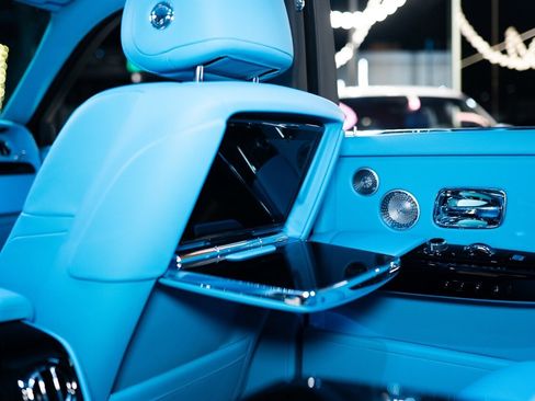 Used 2025 Rolls-Royce Phantom Sedan image 39