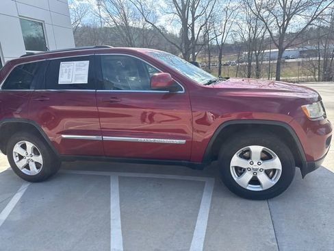 Used 2013 Jeep Grand Cherokee Laredo image 3