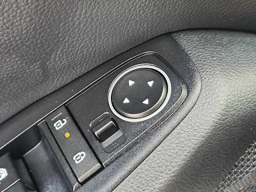 Used 2024 Kia Seltos EX AWD/4WD image 21