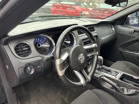 Used 2014 Ford Mustang Convertible RWD image 16