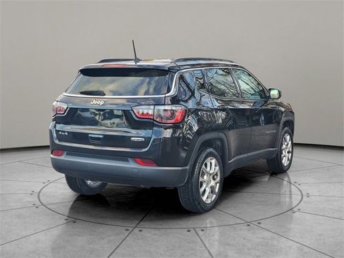Certified 2022 Jeep Compass Latitude image 12