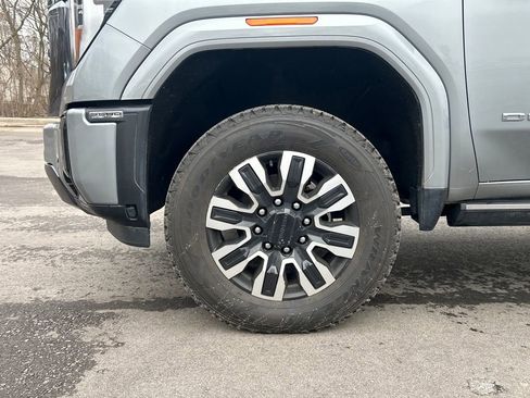 Used 2024 GMC Sierra 2500 Denali Ultimate image 10