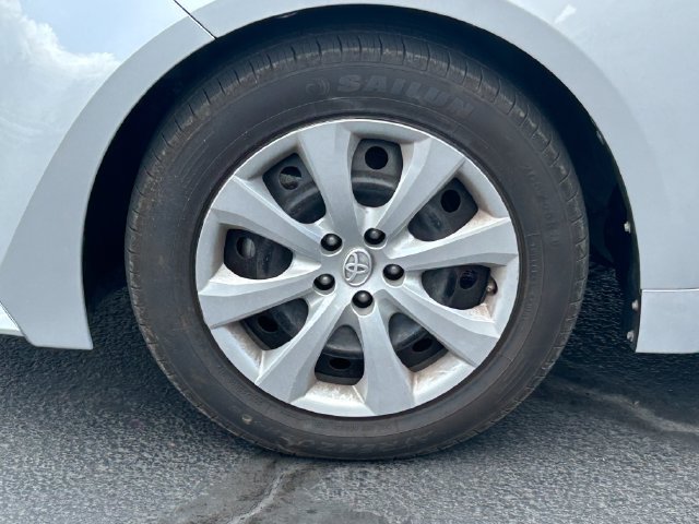 Used 2024 Toyota Corolla LE FWD image 13