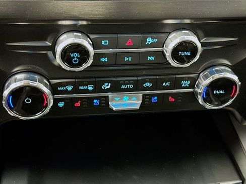 New 2026 Ford F250 Lariat w/ Chrome Package image 19