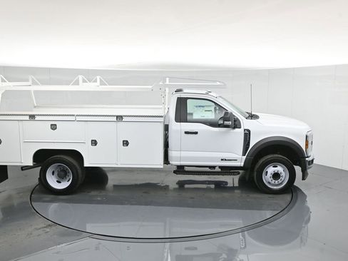 New 2025 Ford F450 XL w/ XL Chrome Package image 58