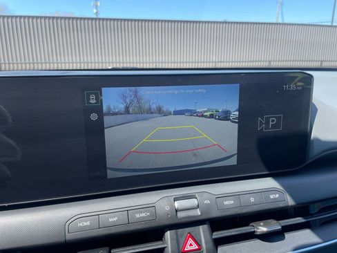 Used 2025 Kia K4 LXS image 23