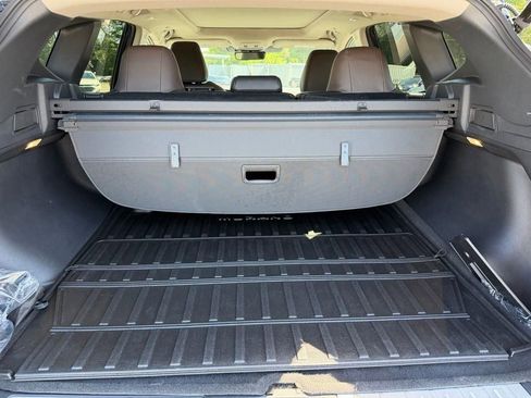 Used 2025 Nissan Murano Platinum w/ Cargo Package AWD/4WD image 27