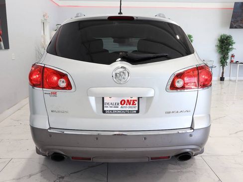 Used 2011 Buick Enclave CX w/ Driver Confidence Package AWD/4WD image 4