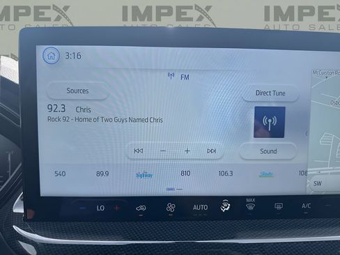 Used 2024 Ford Escape ST-Line w/ Tech Pack #1 image 17