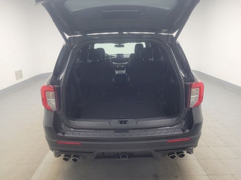 Used 2020 Ford Explorer ST w/ ST High-Performance Pack AWD/4WD image 29