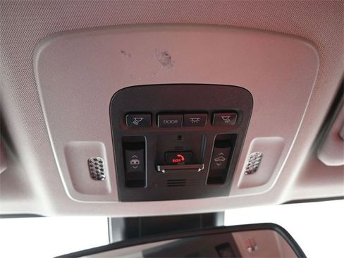 Used 2022 Toyota Camry XSE image 20