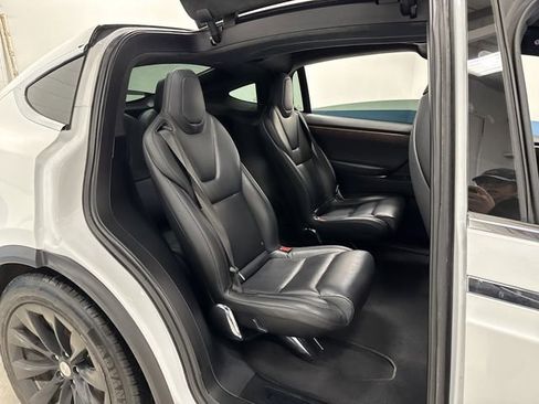 Used 2020 Tesla Model X Long Range image 28