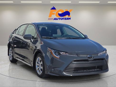 Certified 2025 Toyota Corolla LE image 6