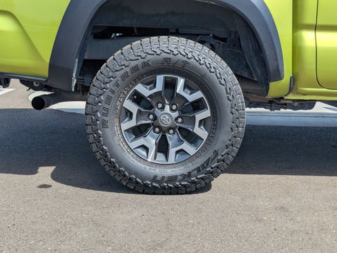Used 2023 Toyota Tacoma TRD Off-Road AWD/4WD image 46