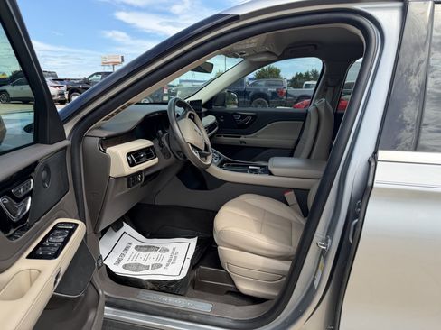 Used 2020 Lincoln Aviator Reserve RWD image 14