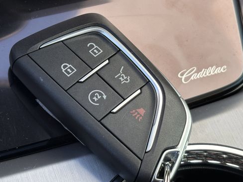 New 2026 Cadillac Vistiq Platinum image 34