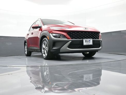 Used 2023 Hyundai Kona SEL w/ Convenience Package image 14