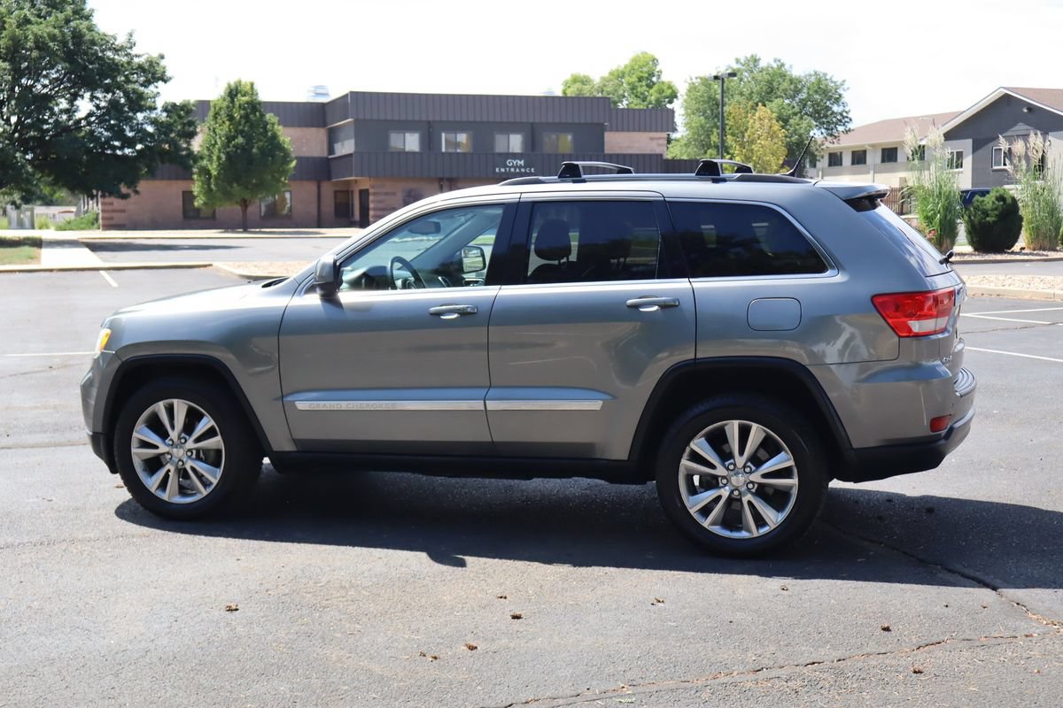 Used 2012 Jeep Grand Cherokee Laredo AWD/4WD image 8