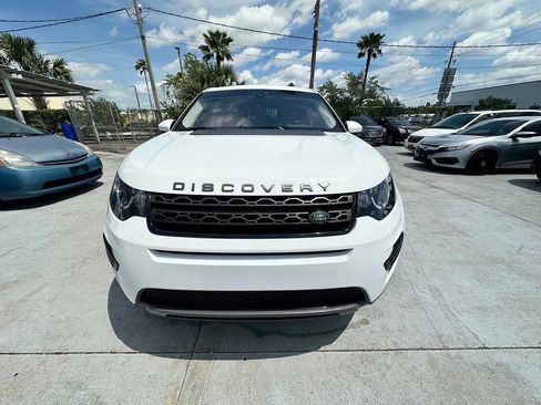 Used 2019 Land Rover Discovery Sport SE AWD/4WD image 1