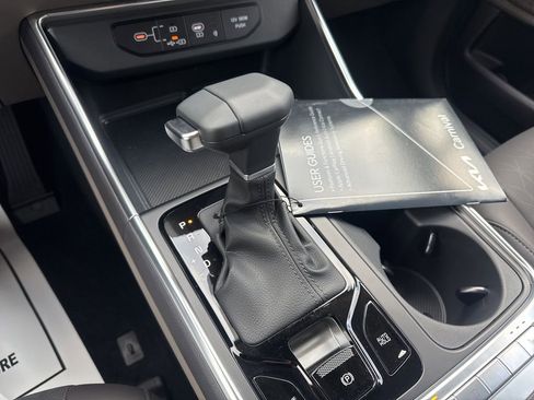 New 2026 Kia Carnival EX image 6