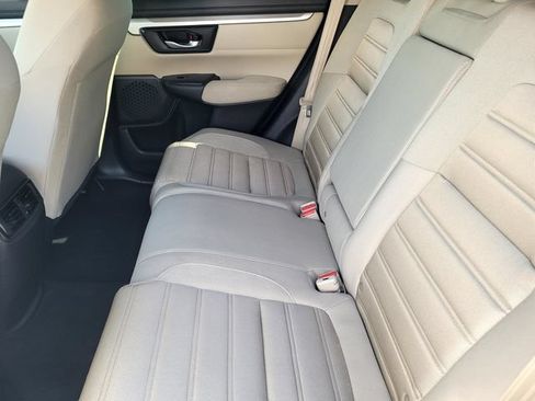 Used 2019 Honda CR-V LX image 11