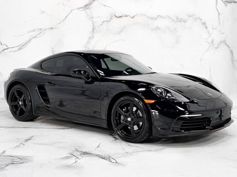 Used 2017 Porsche 718 Cayman image 14