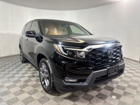 Used 2023 Honda Passport EX-L image 9