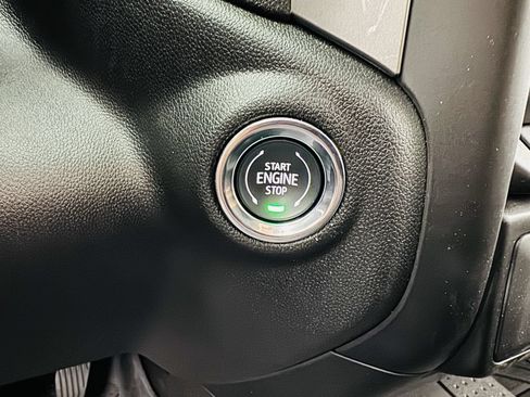 Used 2026 Chevrolet Silverado 1500 Custom RWD image 12