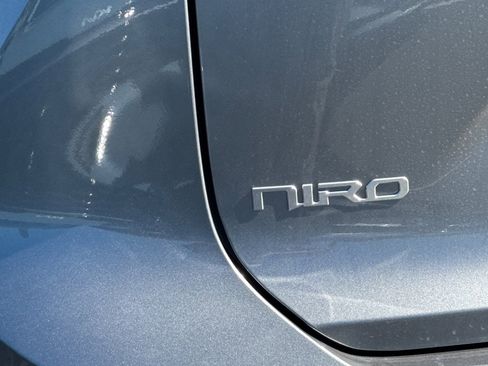 New 2026 Kia Niro Wave FWD image 27