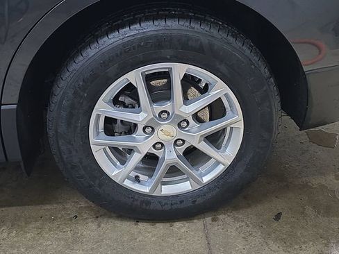 Used 2023 Chevrolet Equinox LT image 34