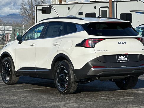 New 2026 Kia Sportage EX image 7