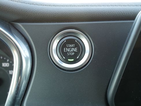 Used 2020 Chevrolet Blazer LT image 25