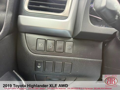 Used 2019 Toyota Highlander XLE AWD/4WD image 15