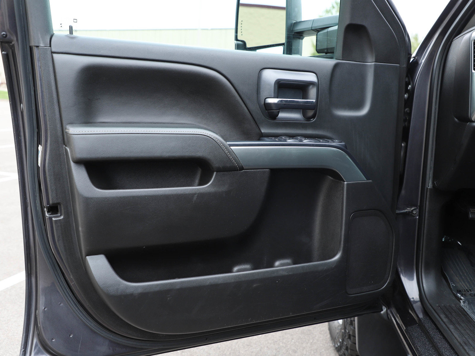 Used 2016 Chevrolet Silverado 2500 LT w/ LT Convenience Package AWD/4WD image 18