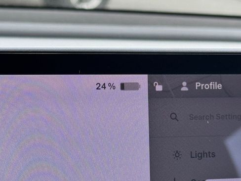 Used 2018 Tesla Model 3 Long Range RWD image 27