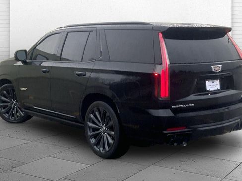 Certified 2025 Cadillac Escalade V image 10