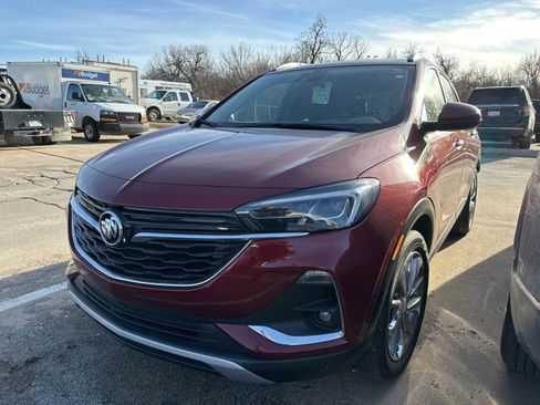 Used 2023 Buick Encore GX Essence w/ Experience Buick Package image 3