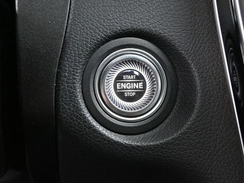 Used 2021 Mercedes-Benz GLC 300 4MATIC image 15