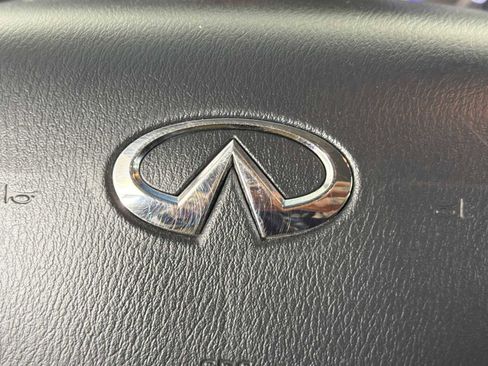 Used 2017 INFINITI QX80 4WD w/ Driver Assistance Package image 26