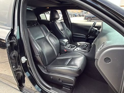 Used 2022 Dodge Charger SXT w/ Leather Interior Group RWD image 38