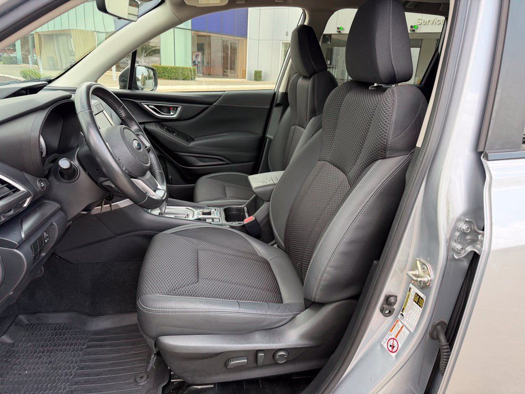 Used 2019 Subaru Forester Premium w/ All-Weather Package AWD/4WD image 10