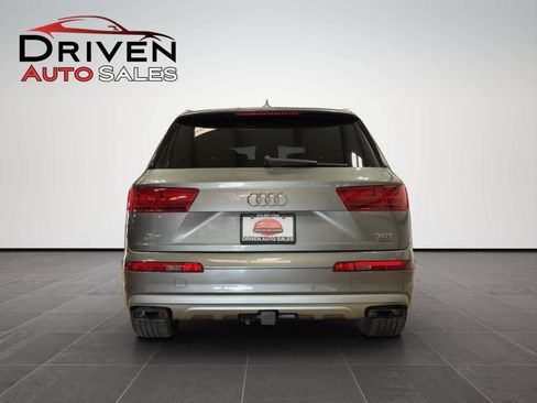 Used 2017 Audi Q7 3.0T Premium Plus image 4