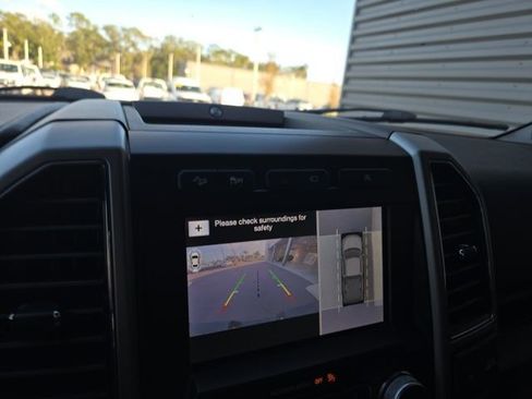 Used 2019 Ford F150 Lariat w/ Equipment Group 502A Luxury image 14