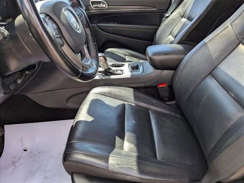 Used 2020 Jeep Grand Cherokee Limited AWD/4WD image 16