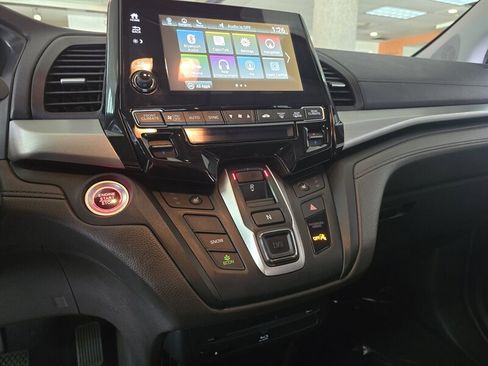 Used 2018 Honda Odyssey EX-L image 30