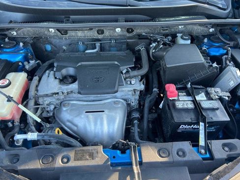 Used 2018 Toyota RAV4 XLE image 11