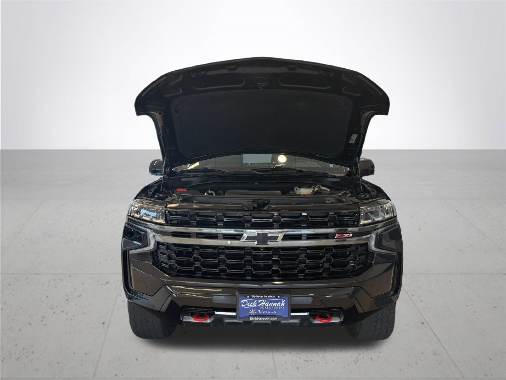 Used 2022 Chevrolet Tahoe Z71 w/ Luxury Package AWD/4WD image 4