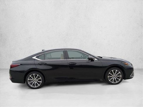 Used 2019 Lexus ES 350 image 4