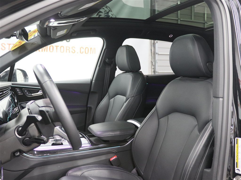 Used 2025 Audi Q7 3.0T Prestige AWD/4WD image 12