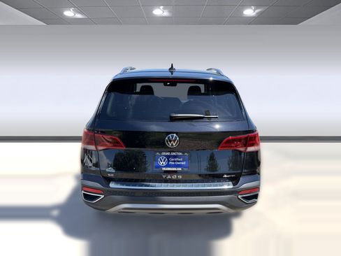 Used 2024 Volkswagen Taos SE AWD/4WD image 10